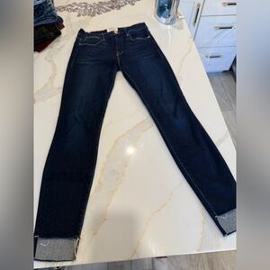 FRAME
Le High Skinny raw-hem jeans